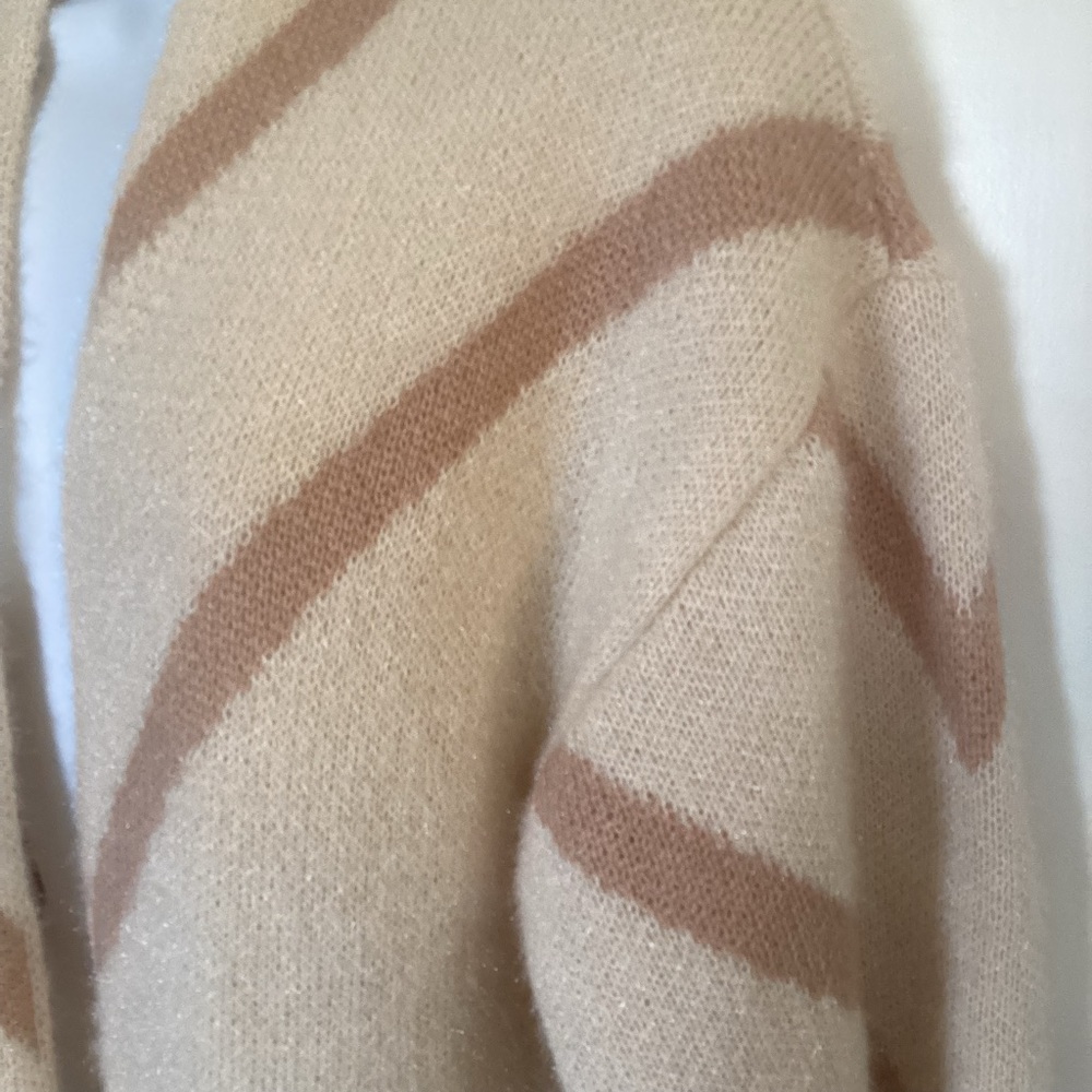 Steve Madden oversized drop shoulder 3/4 sleeve soft coat sweater tan cream - Picture 8 of 14